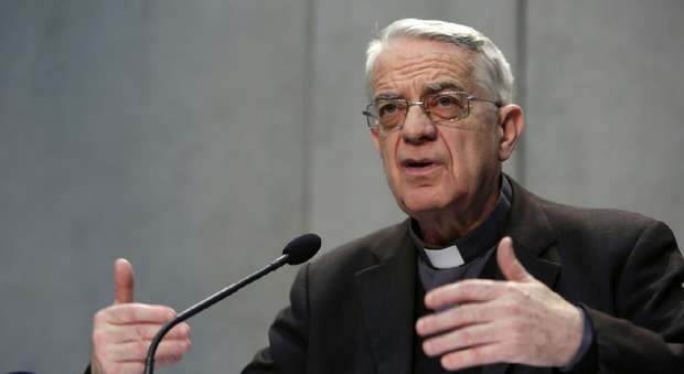 Vaticano, padre Lombardi lascia la guida della radio