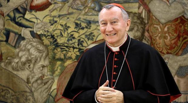 Il cardinale Pietro Parolin: «Roma non può esser lasciata sola ad affrontare il flusso migratorio»