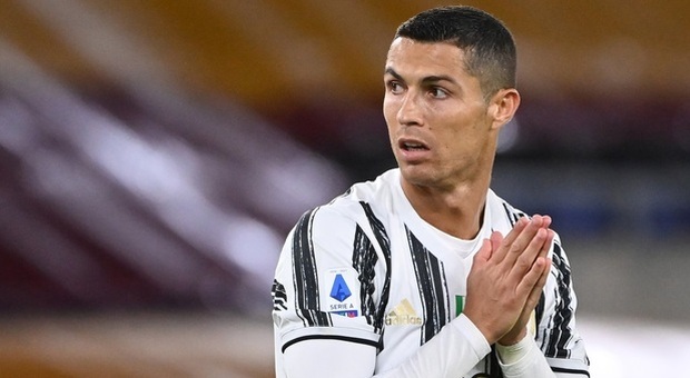 Covid, Cristiano Ronaldo: «Non ho infranto il protocollo, è una bugia»