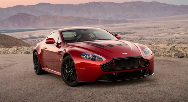 Aston Martin si allea con partner cinese per una vettura elettrica da lanciare sul mercato