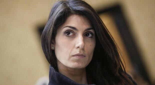 Inchiesta sui bilanci Ama, Raggi finisce a processo. «Calunniò l’ad Bagnacani»