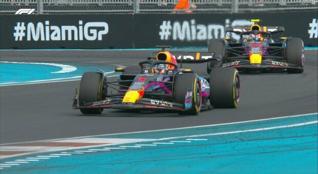GP Miami, la diretta: Perez prova a ribaltare le forze in casa Red Bull, Sainz andrà all'attacco
