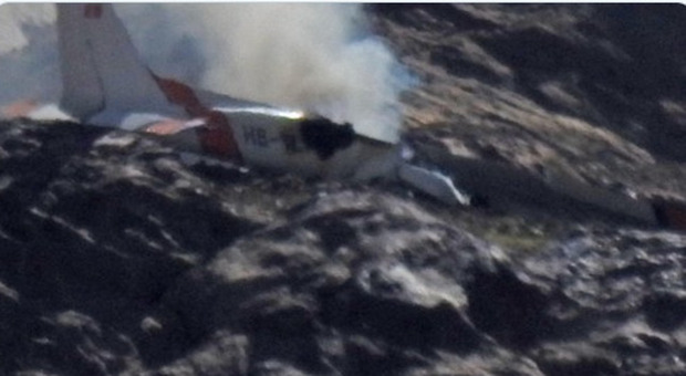 Quattro morti nell'aereo precipitato nel Cantone Vallese a 3mila metri di quota