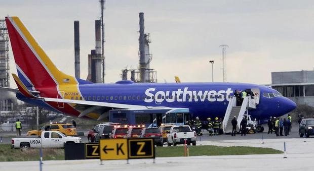 Una persona investita e uccisa da un aereo che atterrava in un aeroporto degli Stati Uniti