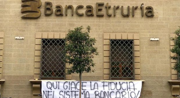 Banca Etruria, il pm: fu bancarotta. «A processo i 27 imputati»