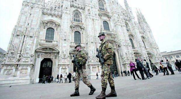 Terrorismo, smantellata la rete milanese dei passaporti falsi per i jihadisti