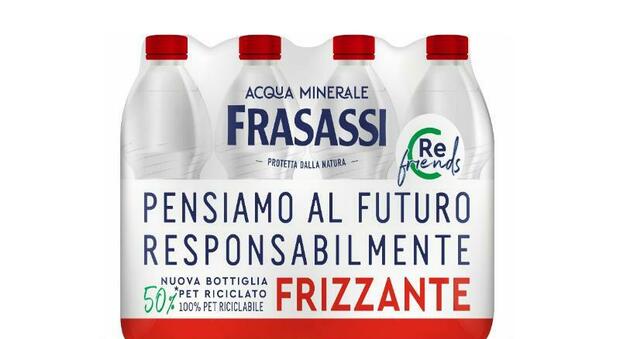 Acqua Frasassi, la bottiglia sempre più eco-compatibile