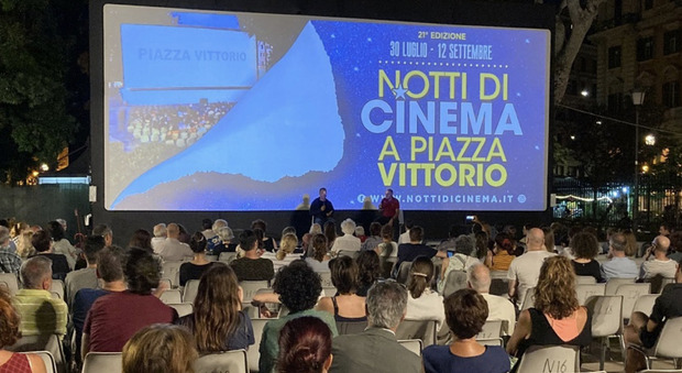 Al via le «Notti di cinema a Piazza Vittorio». Tra gli ospiti, Beppe Fiorello, Rocco Papaleo, Michele Placido e Carlo Verdone