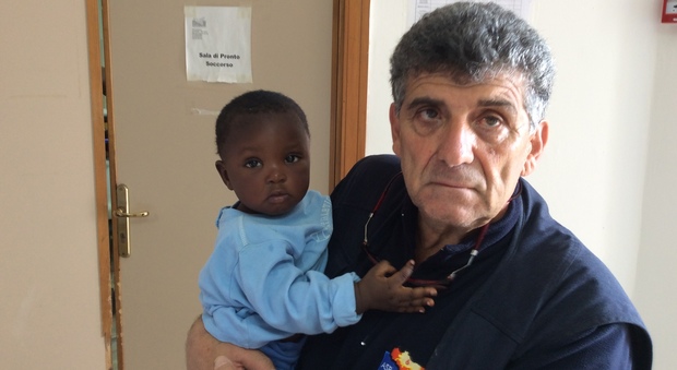«Migranti, medicina di frontiera»: al Policlinico Federico II c'è Bartolo, medico di Lampedusa
