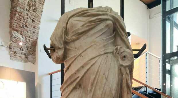 Fonderie Pisano, la vestale di Buccino simbolo della protesta del no all'impianto