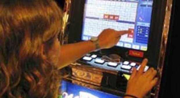 Allarme gioco d'azzardo: umbri schiavi di 6mila videopoker