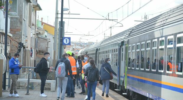 Ancona-Roma in treno, con gli orari invernali le cose non cambiano: il più veloce ci impiega 4 ore