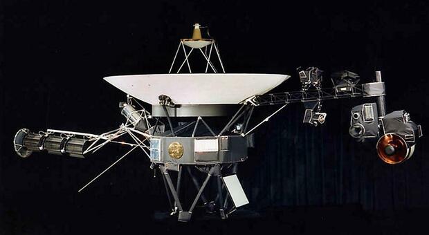 La sonda Voyager 1 sta inviando messaggi senza senso dalla spazio