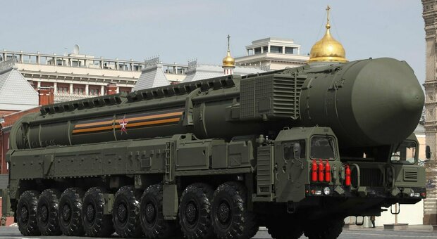 Il missile intercontinentale balistico Yars armato con una testata nucleare