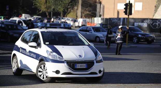 Multe, a Milano gli autisti più indisciplinati: a Roma verbali in calo