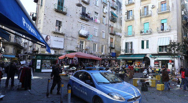 Nuova «stesa» a Napoli, proiettili in casa di commerciante antiracket