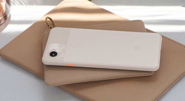 Google, ecco Pixel 3 e 3 XL: i nuovi smartphone sfidano gli iPhone con due fotocamere per i selfie