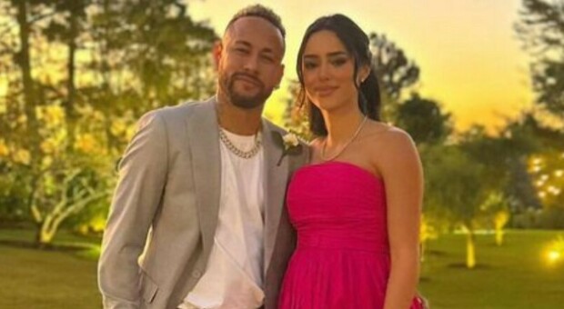 Neymar si scusa con la fidanzata Bruna Biancardi: «Ho sbagliato ma voglio provarci»