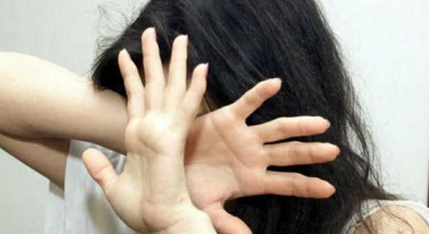 Torino, bimba di 11 anni violentata e messa incinta dal vicino di casa