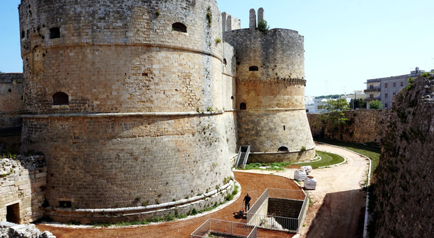 Otranto svela il suo castello aragonese pronto per la mostra di Bansky