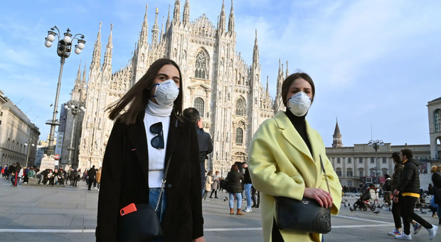 Covid, lo studio che sbalordisce Milano: «Nelle acque reflue stessi livelli di virus del 2020»