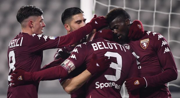 Il Torino batte 2-0 il Carpi, agli ottavi trova la Roma