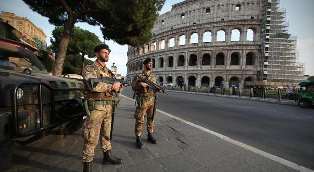Allerta terrorismo, Roma si blinda: militari e telecamere