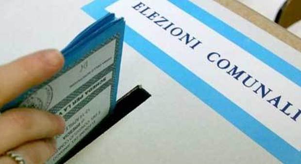 Elezioni comunali, 25 liste depositate per sette candidati sindaco