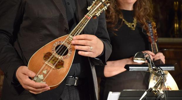«Sonate per mandolino a Napoli e Parigi» per la Pietà de' Turchini