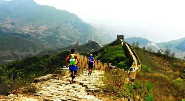 Cina, la maratona in quota finisce in tragedia: 21 corridori muoiono di freddo nella notte