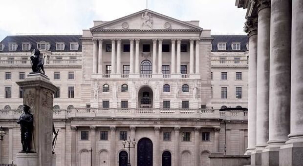 BoE, ex governatore critica governo. Rendimenti Gilt salgono