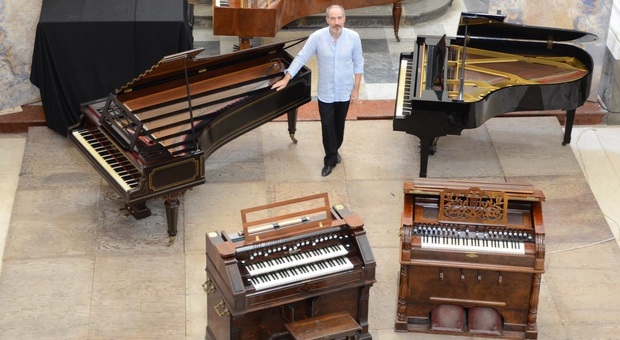 Palazzo Chigi di Ariccia si trasforma in un museo da ascoltare con rari strumenti d'epoca a tastiera
