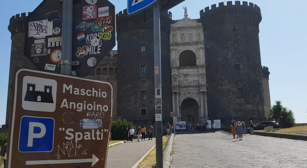 Il Maschio Angioino, uno dei monumenti più visitati di Napoli