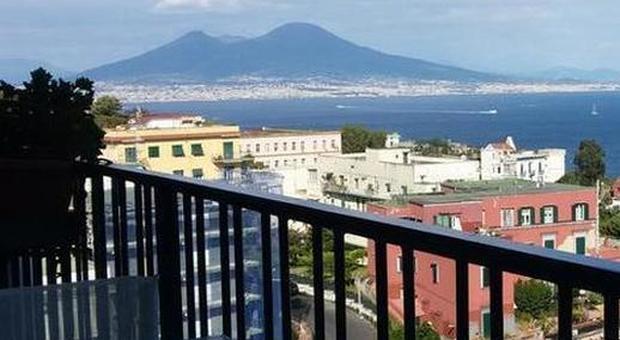 Case del Comune a Napoli, a Posillipo appartamento in fitto a 12 euro