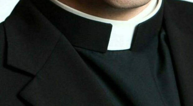 Ex sacerdote accusato di atti sessuali con minorenni. La Procura di Terni chiede il rinvio in giudizio