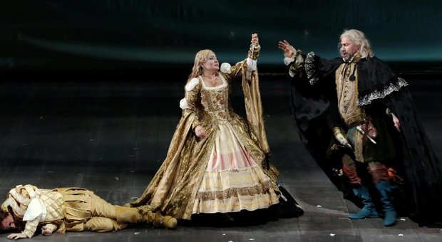 L'Ernani di Verdi alla Scala, fischi per la regia "creativa"