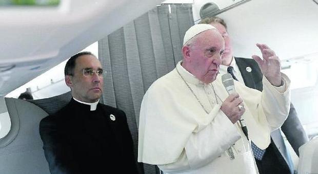 Pedofilia, il monito di Papa Francesco: «Nessuna grazia per i preti condannati»