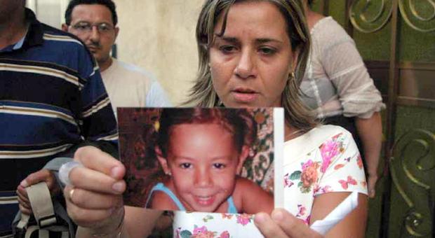 Denise Pipitone sequestrata 15 anni fa. La rabbia dei genitori: «Vigliacco chi sa e non parla»