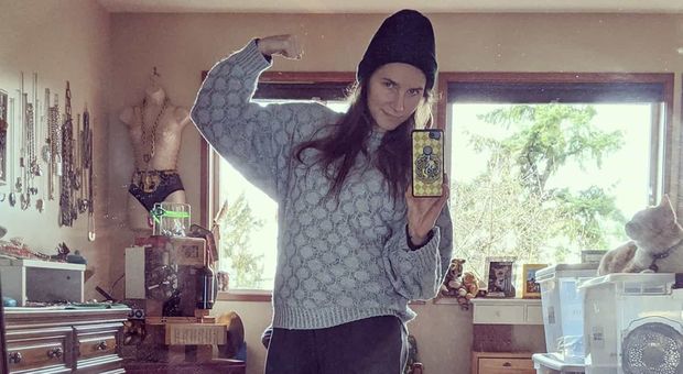 Amanda Knox vestita da detenuta, il post su Instagram genera la polemica