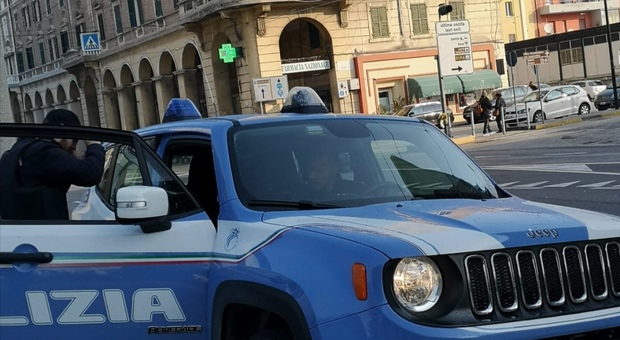 Milano, molesta tre studentesse sul bus: arrestato sospetto seriale