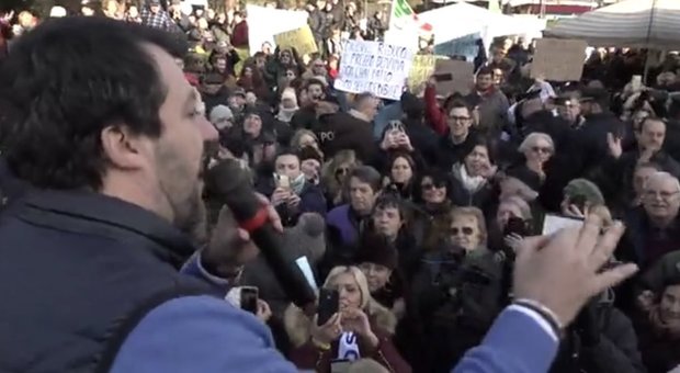 Salvini a San Lazzaro di Bologna: «Dopo 74 anni di Pci e Pd è il momento di cambiare»