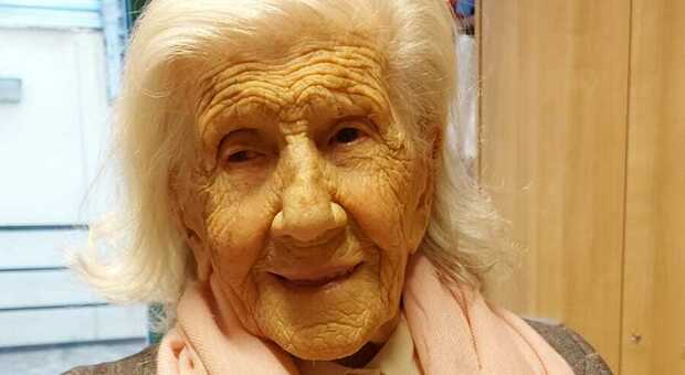 Covid, nonna Fiorina ( 108 anni): «Ho già vinto la Spagnola, con il vaccino sconfiggo il virus»