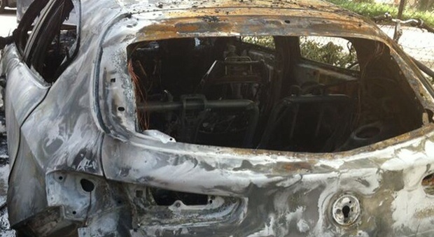 A fuoco un'altra auto di Morano: il consigliere comunale sotto tiro