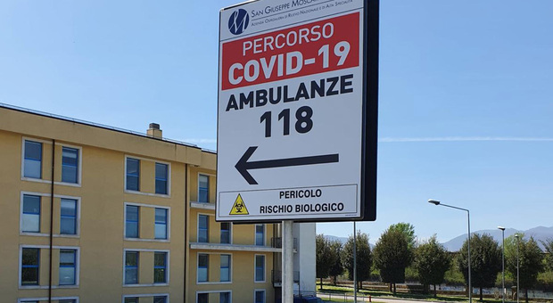 Avellino, il Covid torna al Moscati infettati due infermieri vaccinati