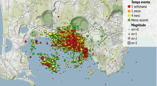 Terremoto Napoli, cosa sta succedendo ai Campi Flegrei? Il rischio eruzione e il sollevamento del suolo