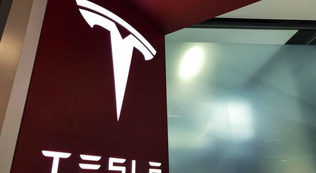 Tesla, iniziano le consegne della Model 3 in Cina