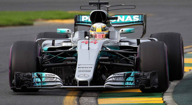 Lewis Hamilton su Mercedes ha dominato le prove libere a Melbourne