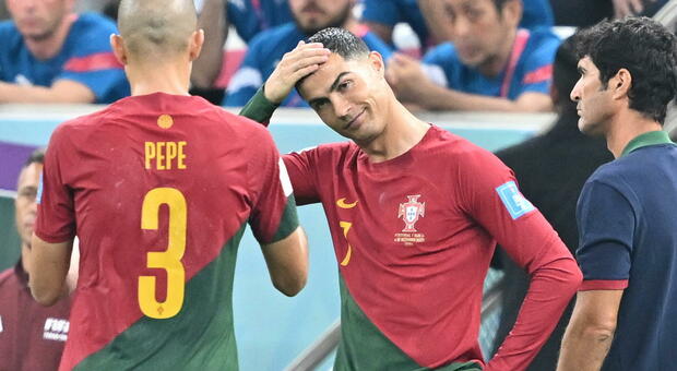 Il Portogallo stravince senza Ronaldo, lui esce dal campo e non festeggia. Pepe: «Conta solo la squadra»