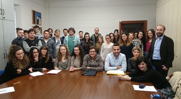 I 30 giovani selezionati insieme al sindaco Calcinaro
