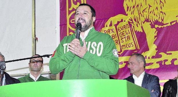 Salvini in piazza dei Signori scontro tra Chaibi e Da Re